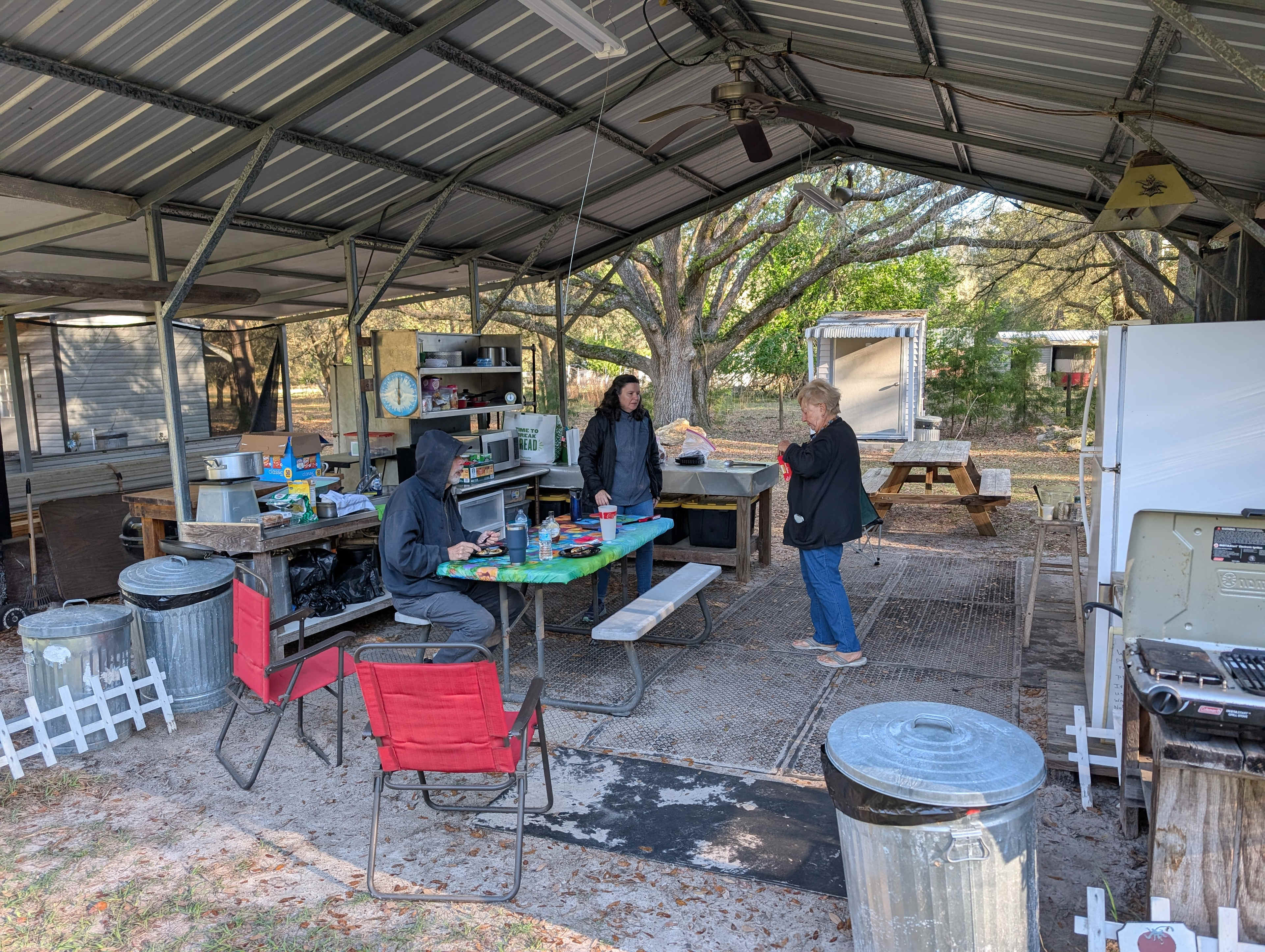 Spacious Oak Hammock