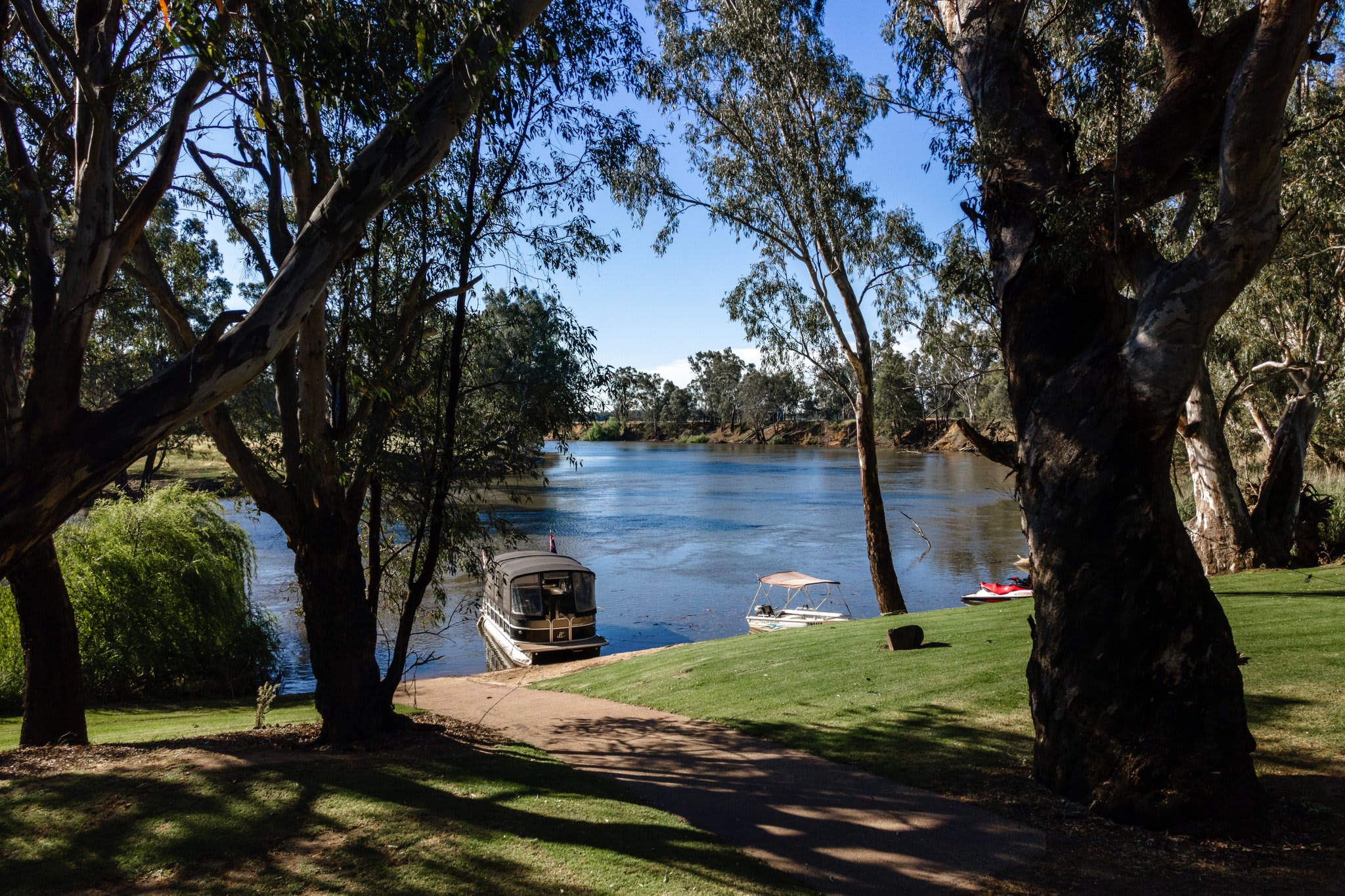 Palm Cove On The Murrumbidgee