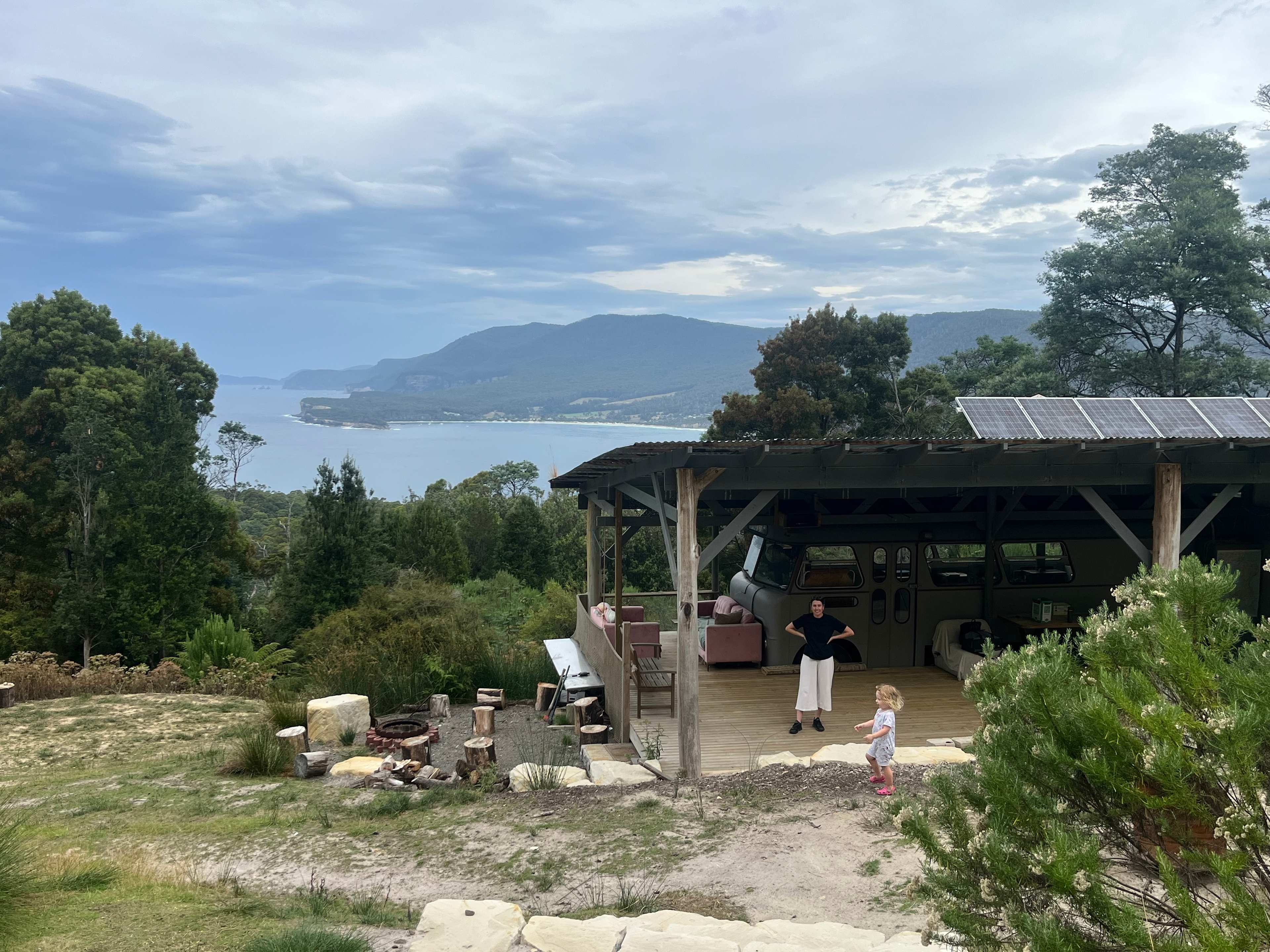 Sea Cliff Lookout Bus