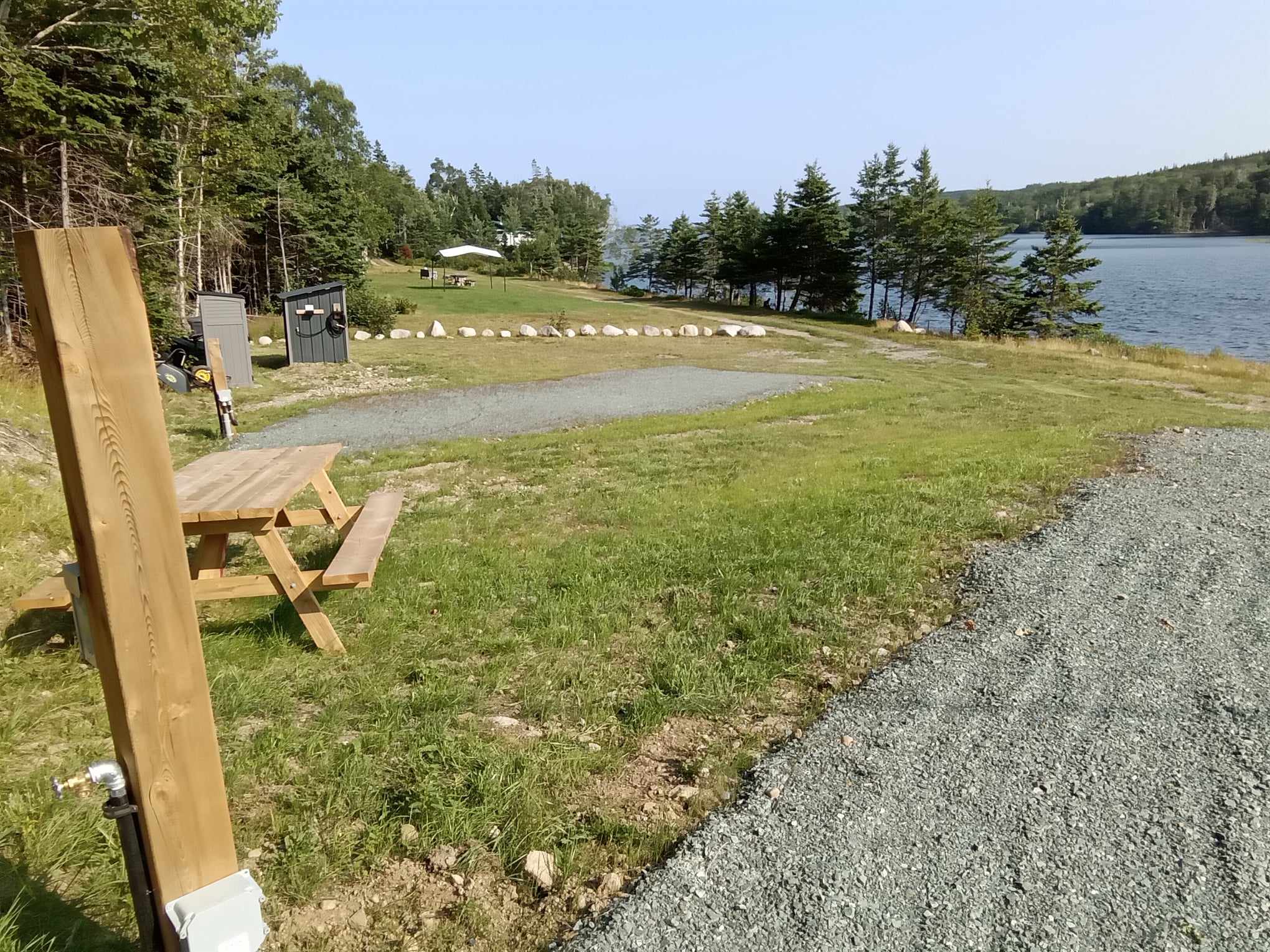 The Hanna's Life on the Lake Escape