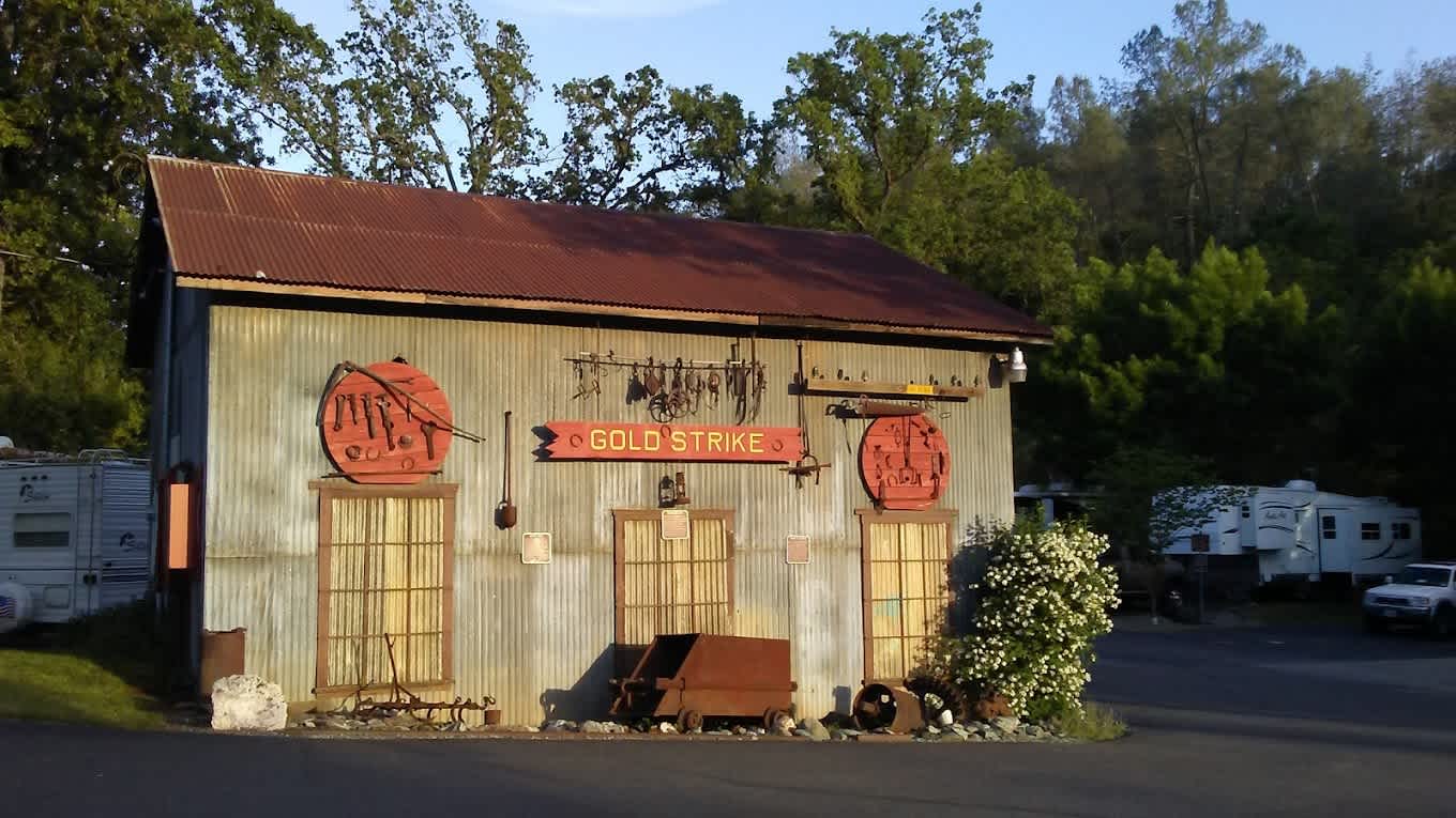 Gold Strike Mobile Village