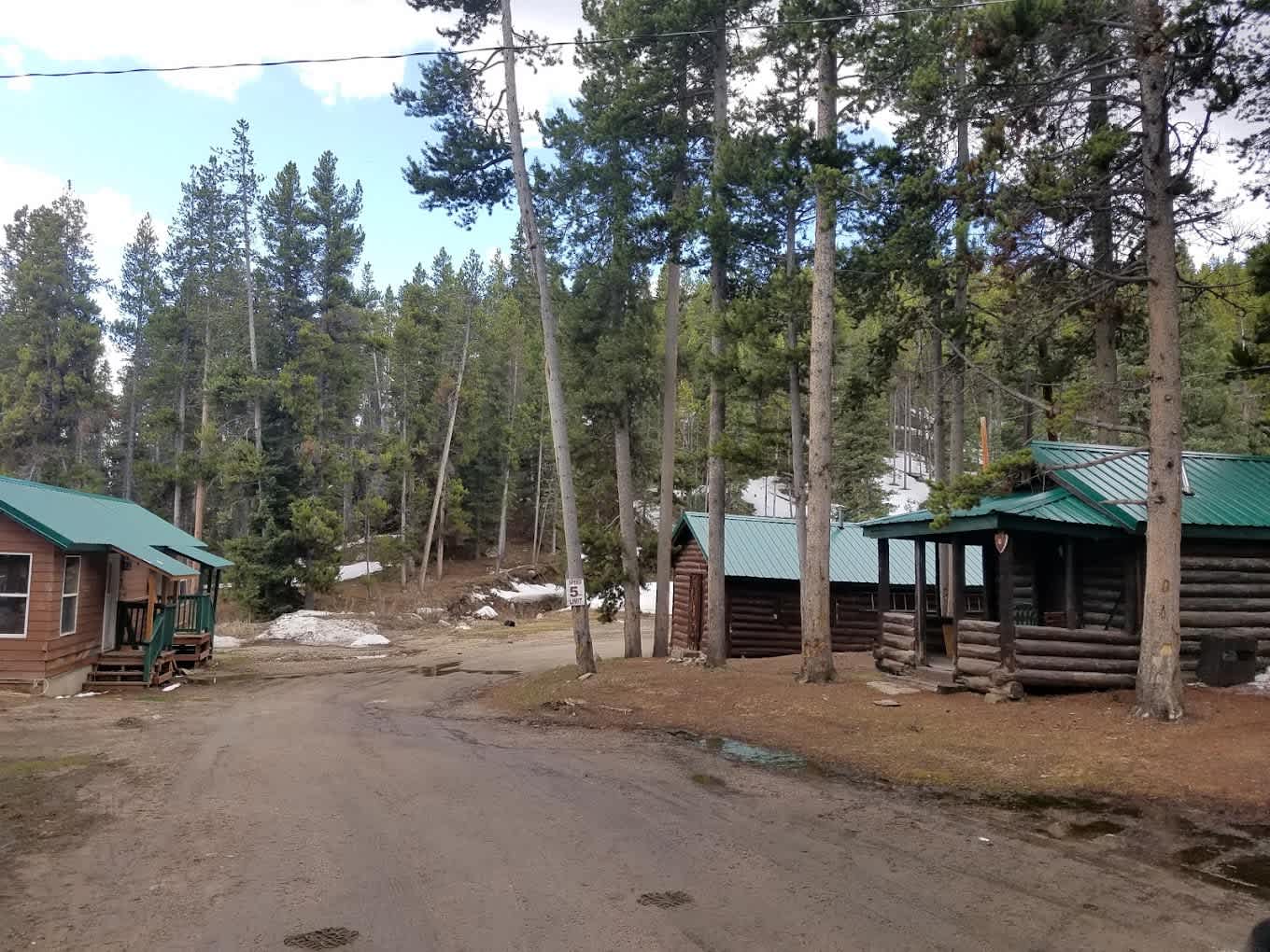 Arrowhead Lodge