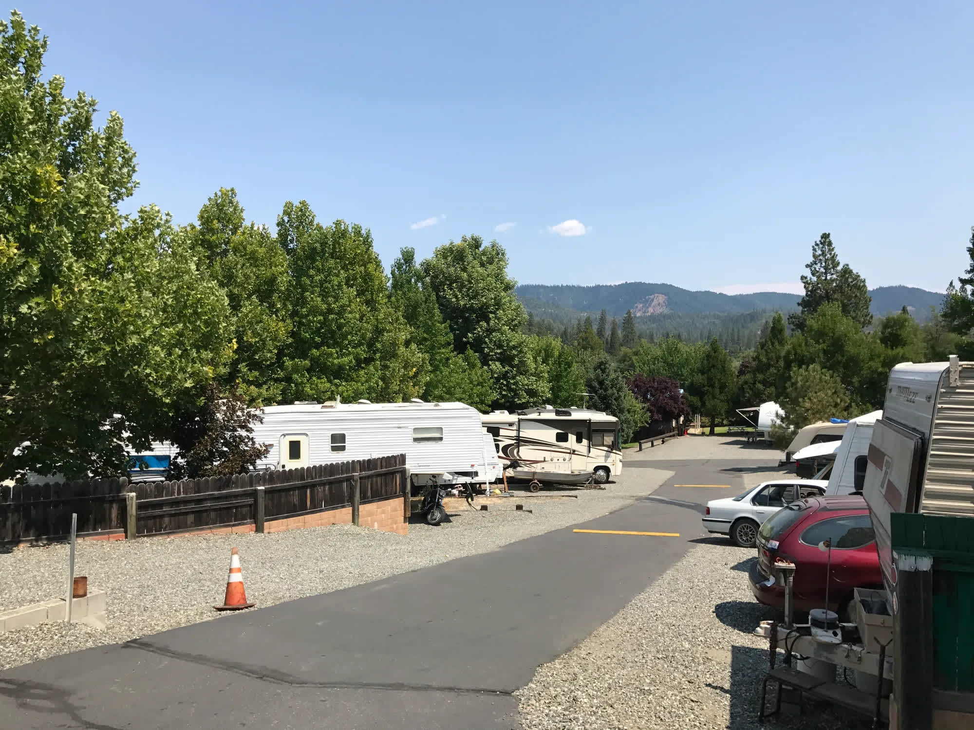 Trinity Alps RV Park