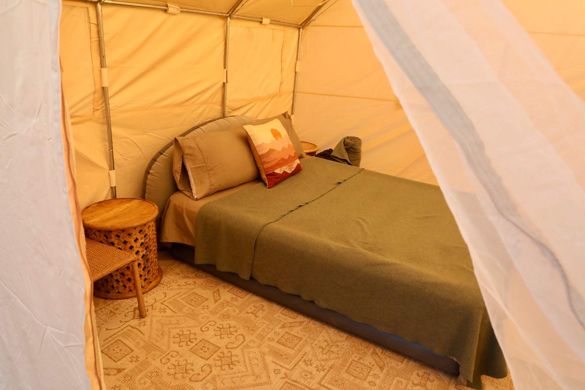 Joshua Tree Glamping Yurt