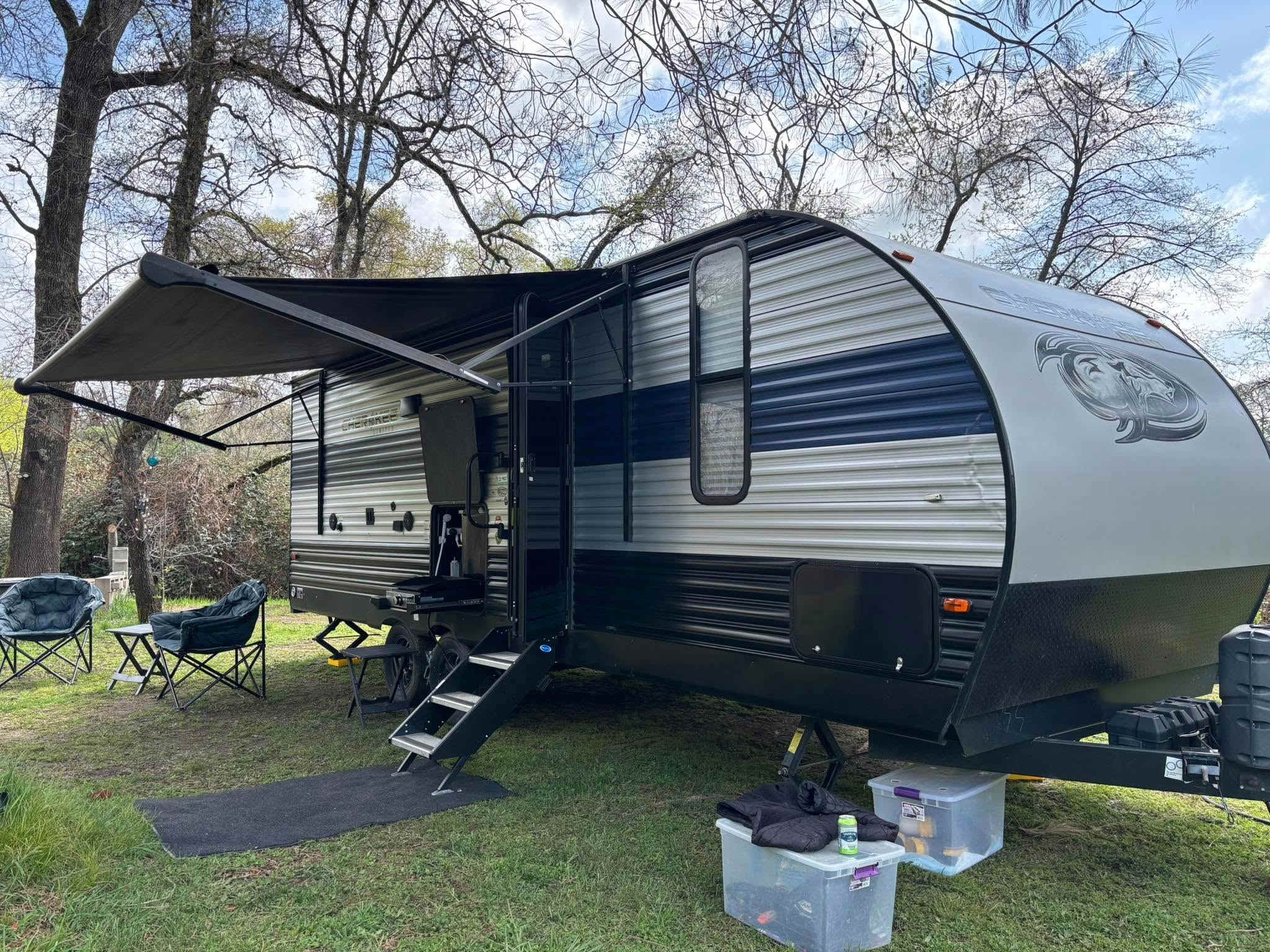 nice level space with hook ups