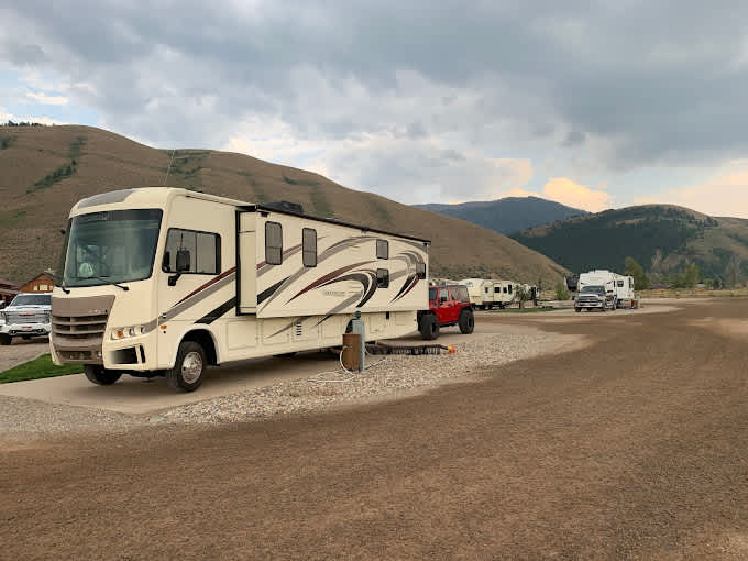 RV Park 65' X 40' Pull Through Full Hookup