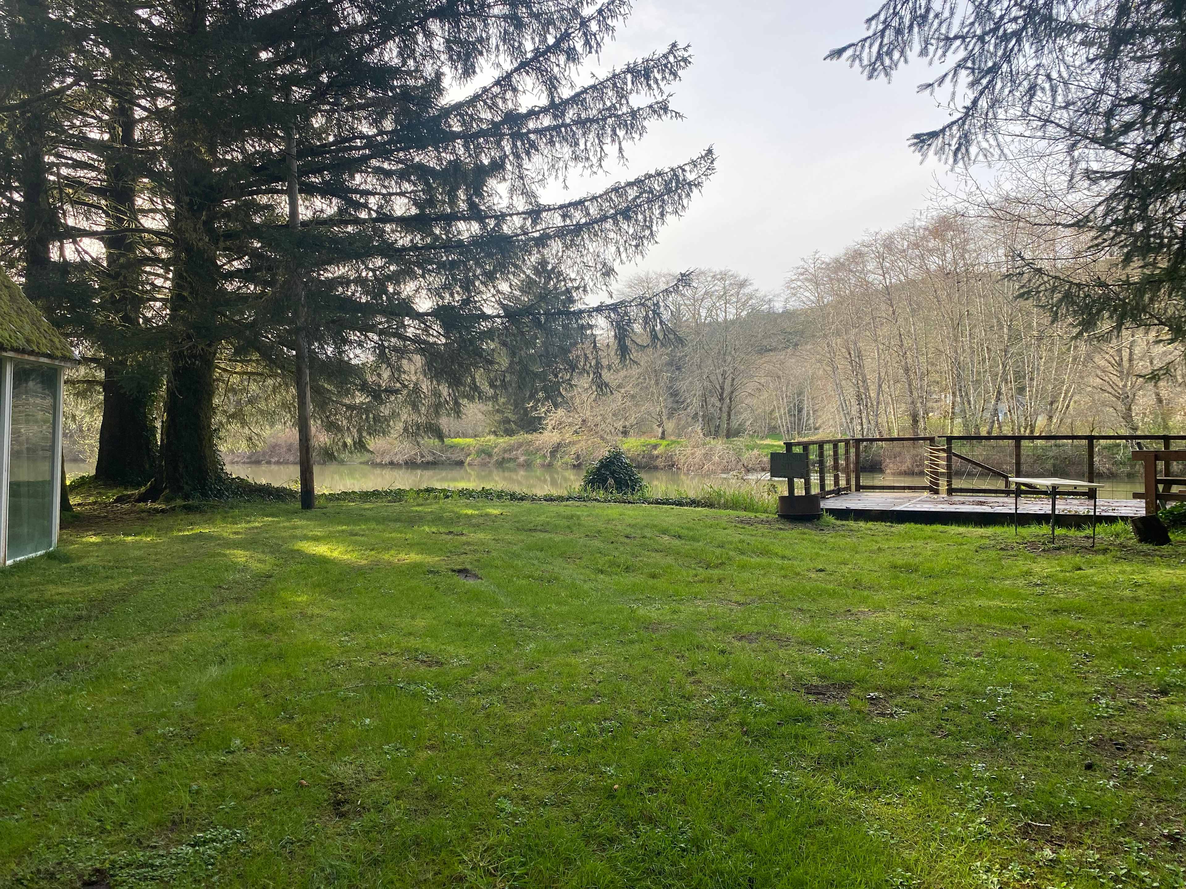 Riverside Camping