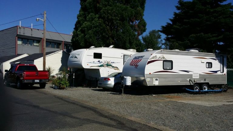 Midway RV & Mobile Home Park