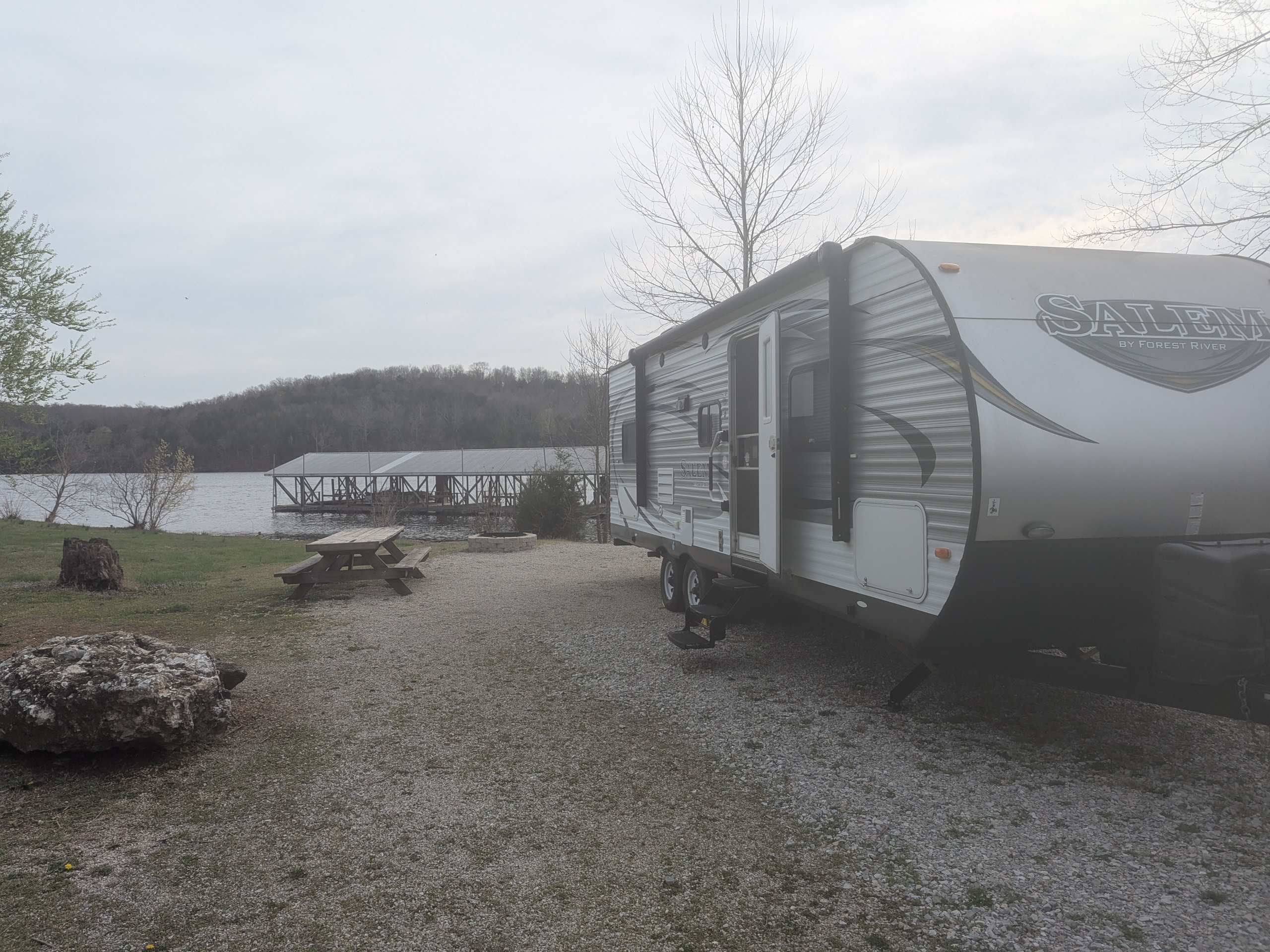 Lakefront- 16 Miles from Branson!