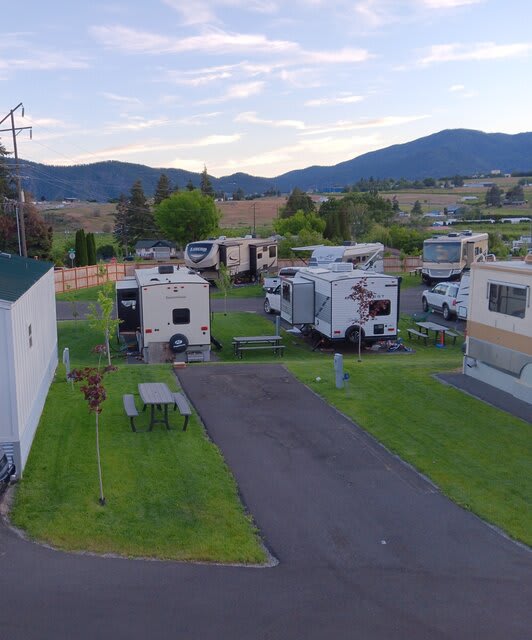 Four Lakes RV Park