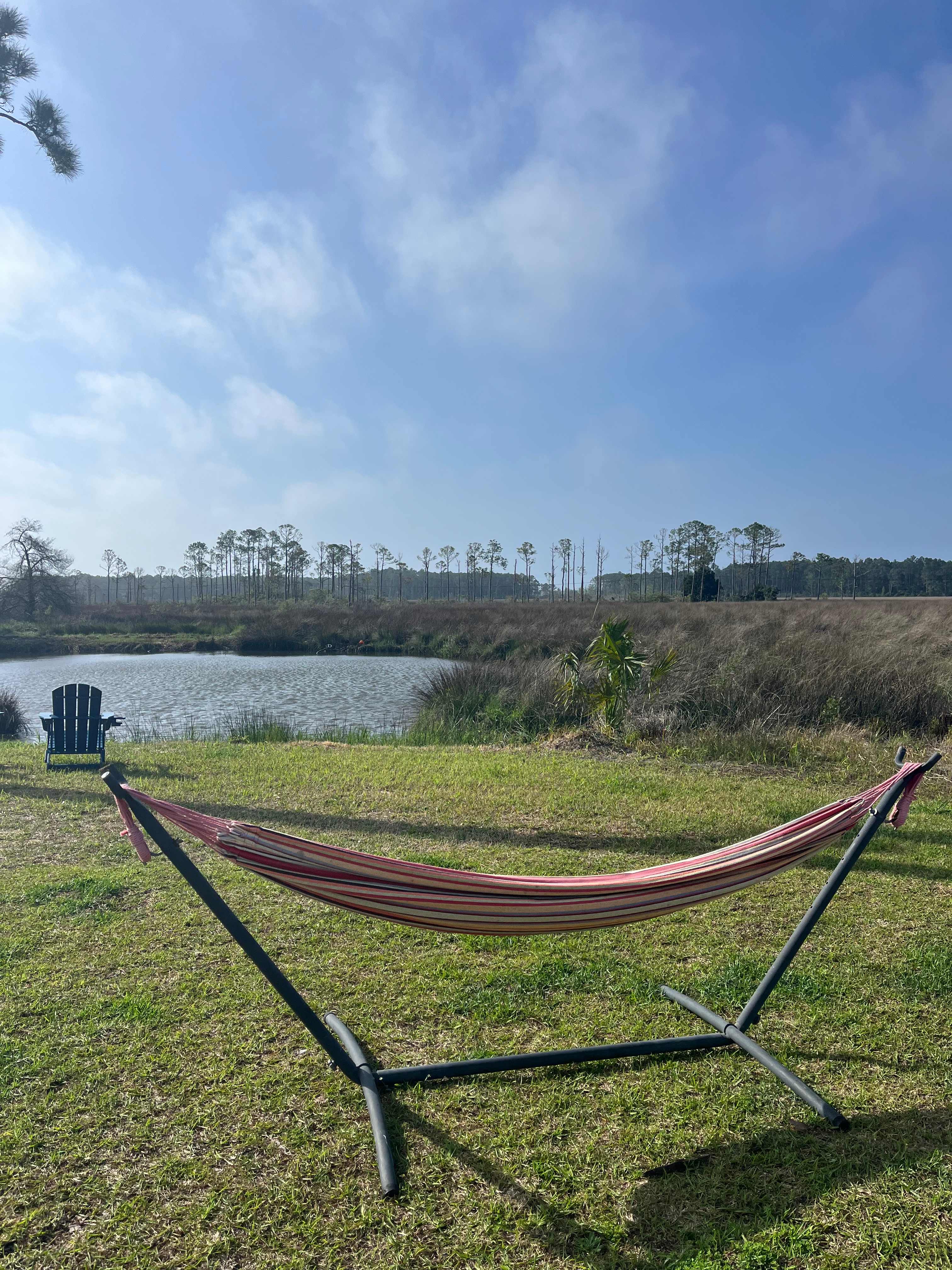 Complimentary hammock