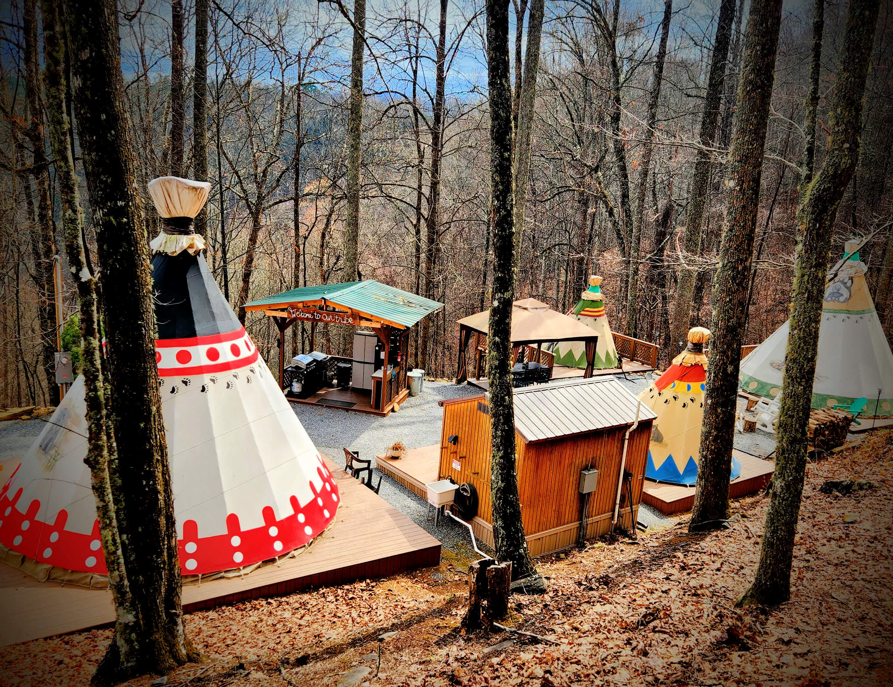 Black Bear Glamping Tipis