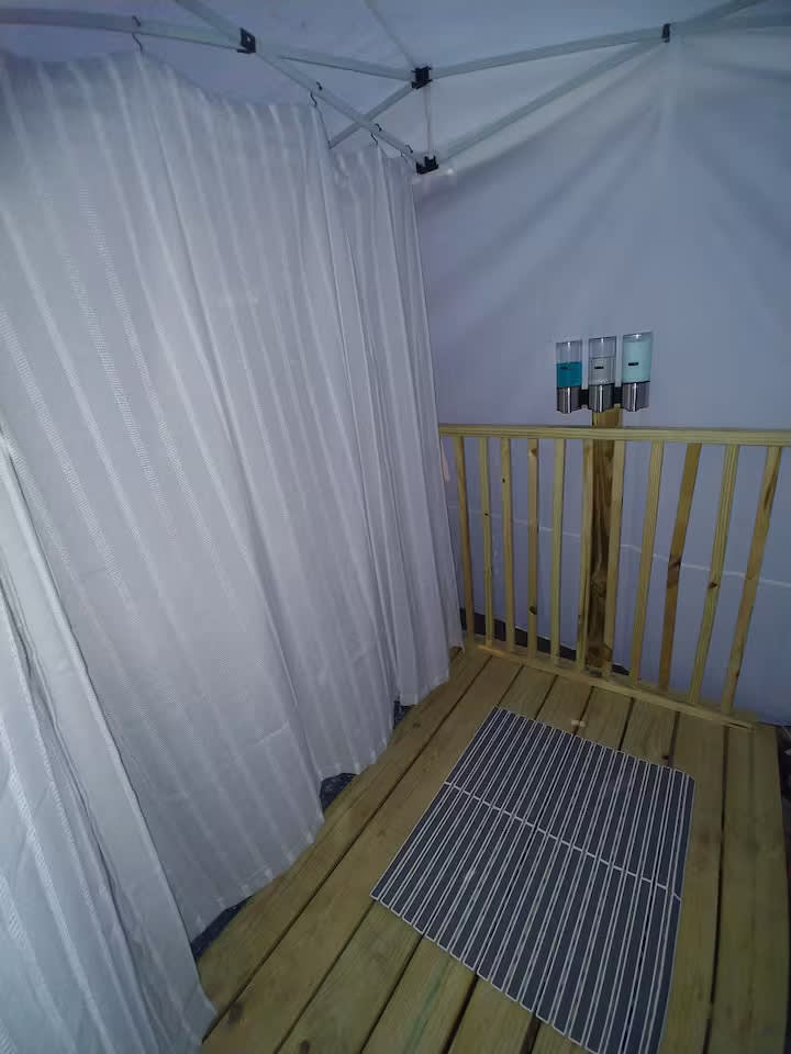 Hidden Gem Glamp
