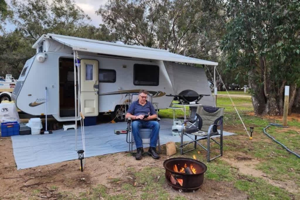 Molloy Holiday Park - Nature Awaits