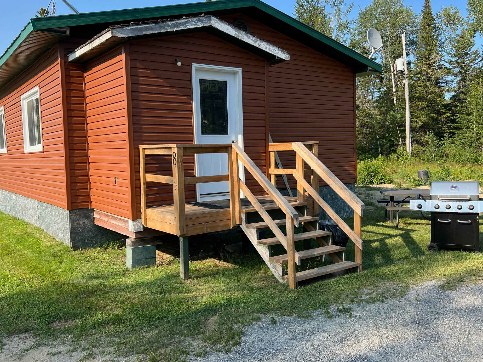 Linamac Lodge & Trailer Park