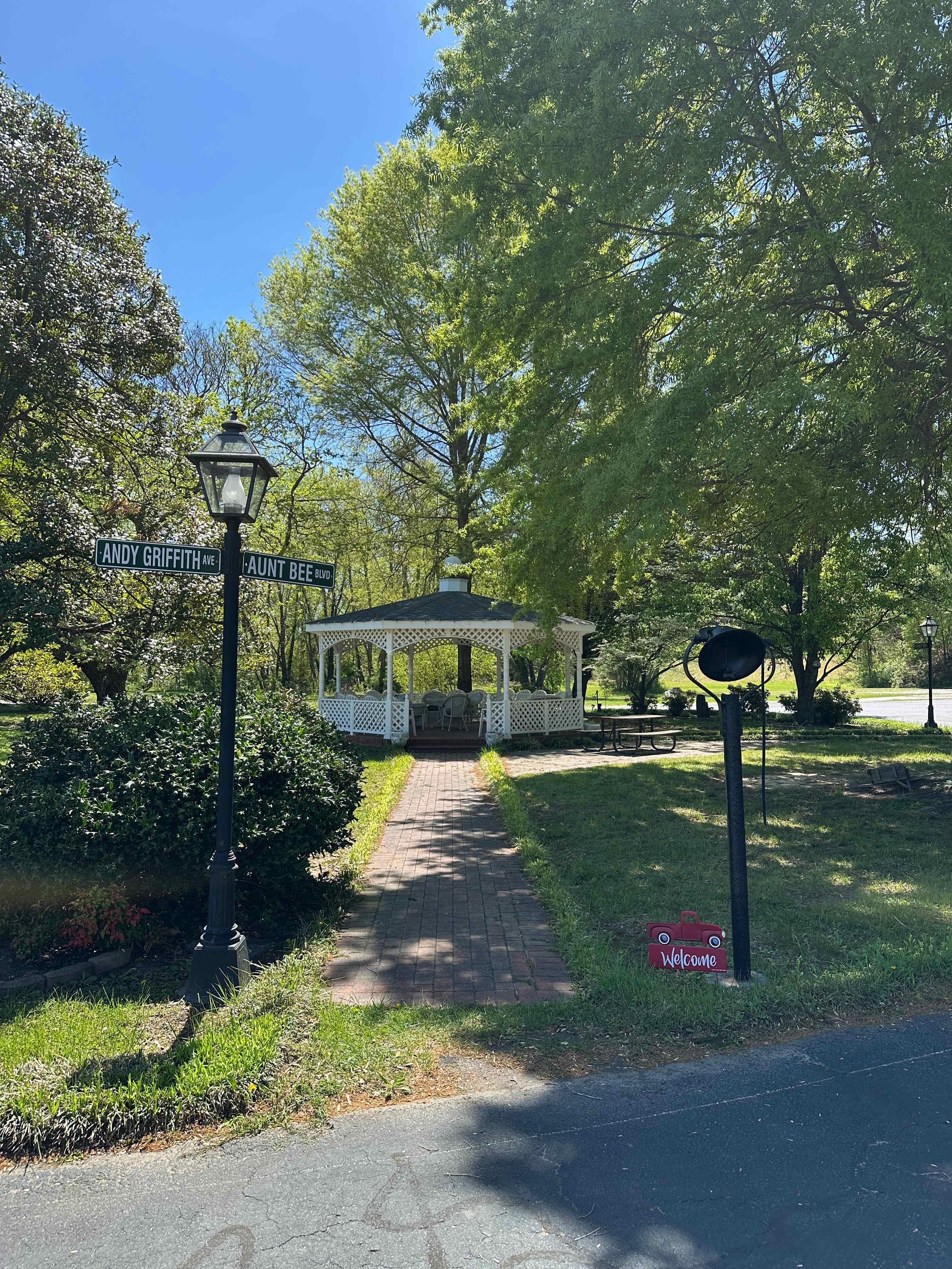Campsites By Mayberry Inn