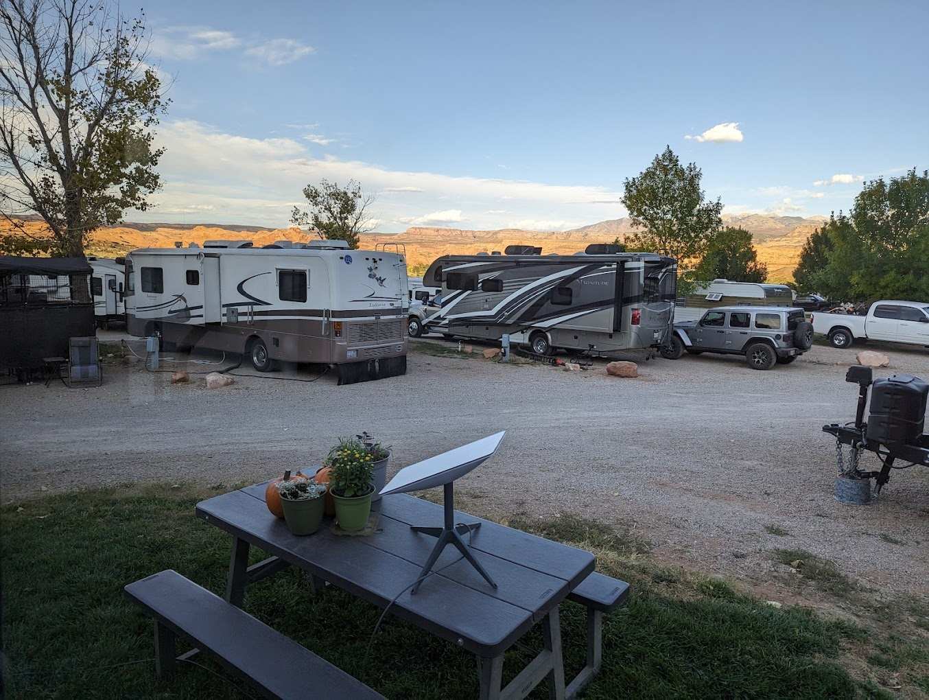 Spanish Trail RV Park-Campground