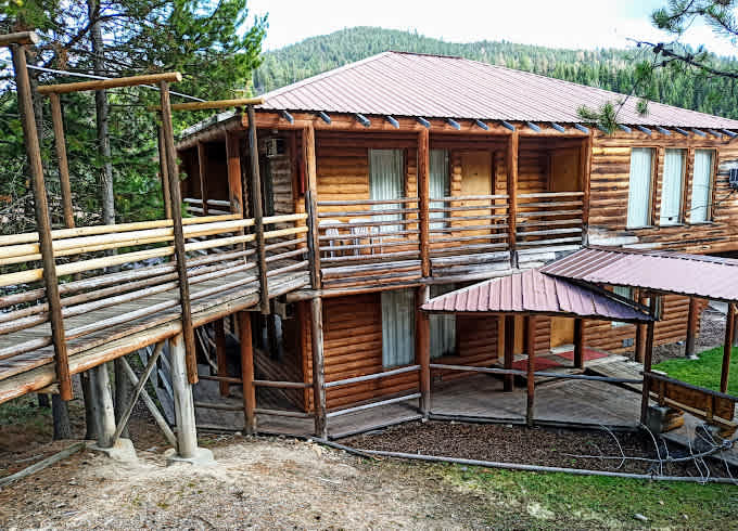 Lolo Hot Springs Campground