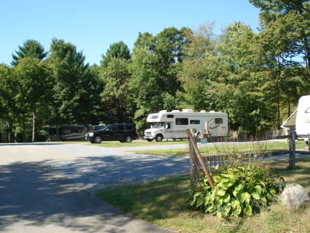 Waterhouses: Lodging, Campground & Marina