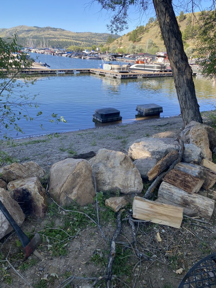 Kims Marina RV Park and Store
