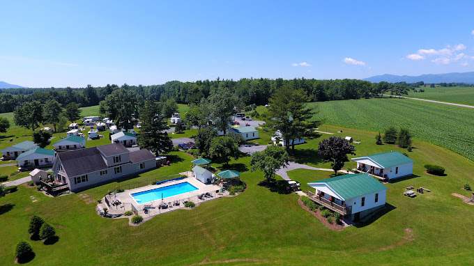 Rivers Edge Cottages and RV Park