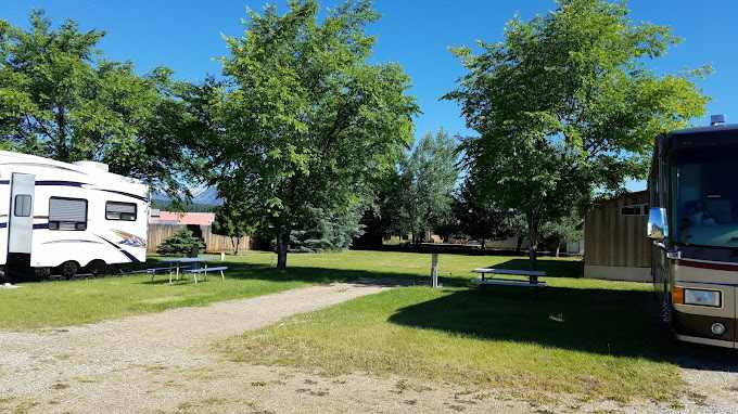 Travellers Rest Cabins and RV Park