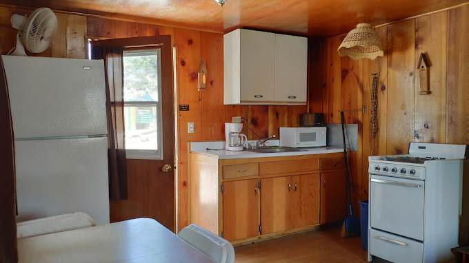 Bear Paw Fishing Resort and RV Park