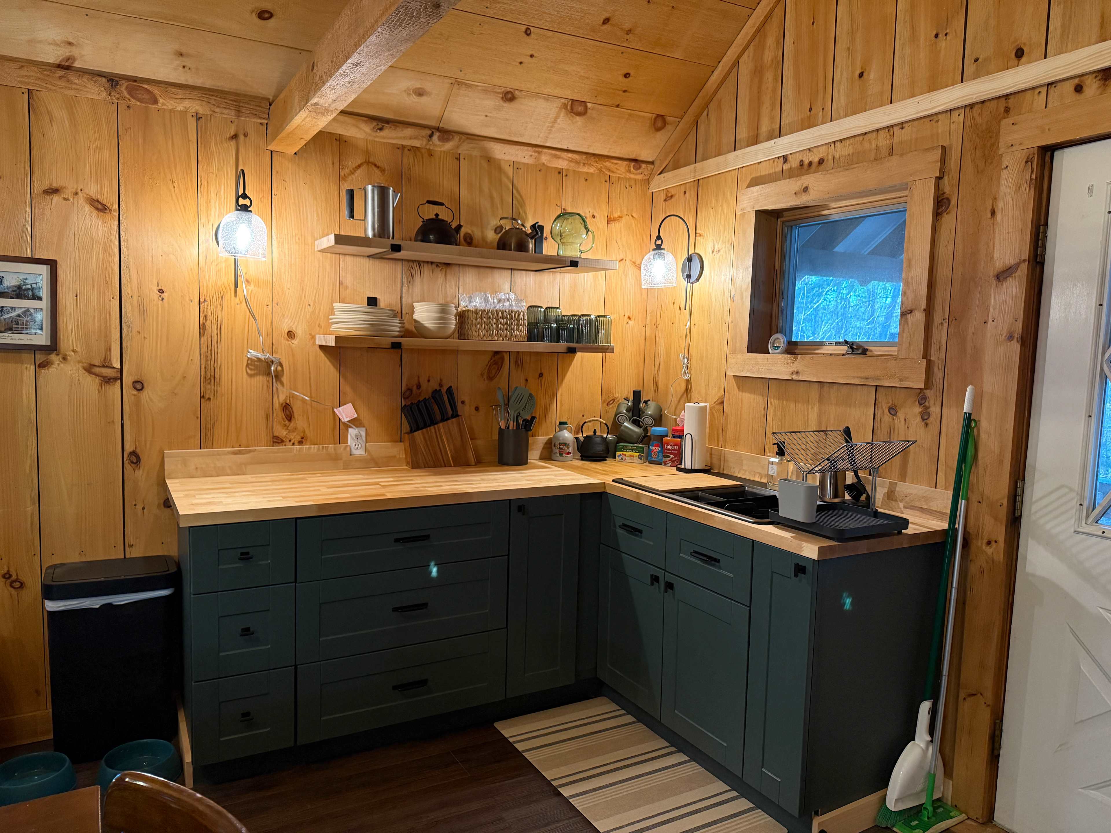 Cozy Mountain Cabin
