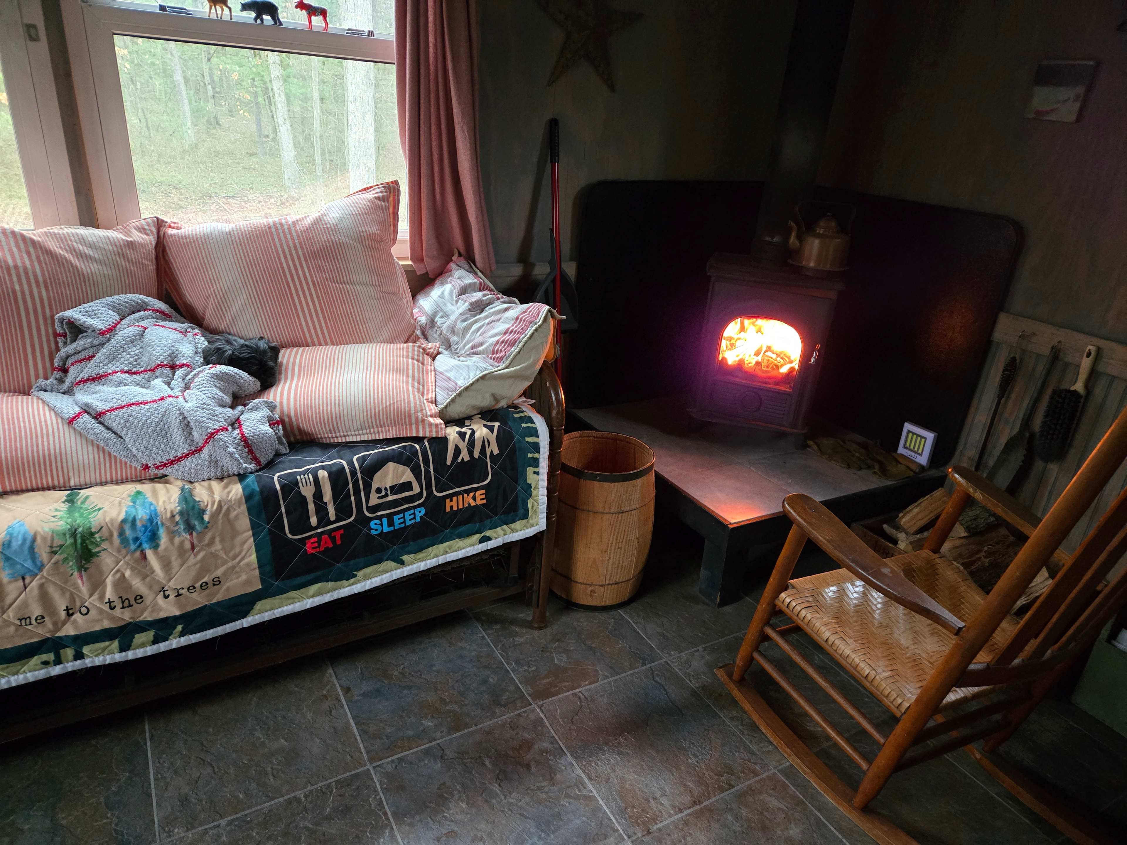 DaltonTraders Base Camp-Grand Cabin
