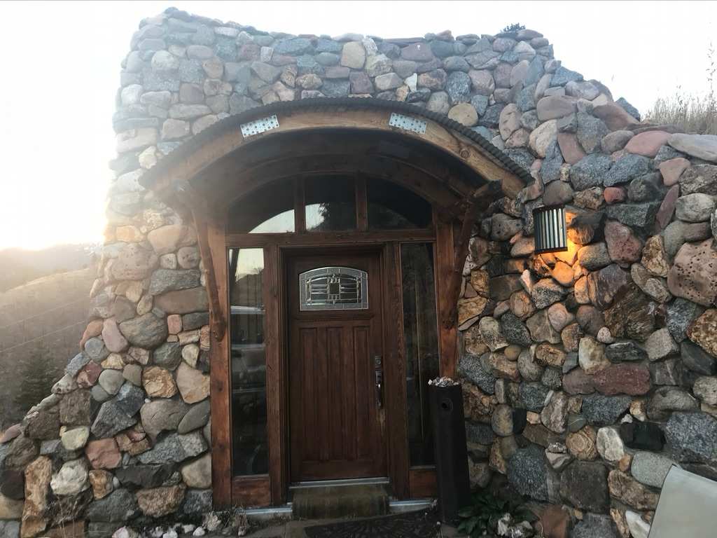 Earthship & Strawbale Near Boulder