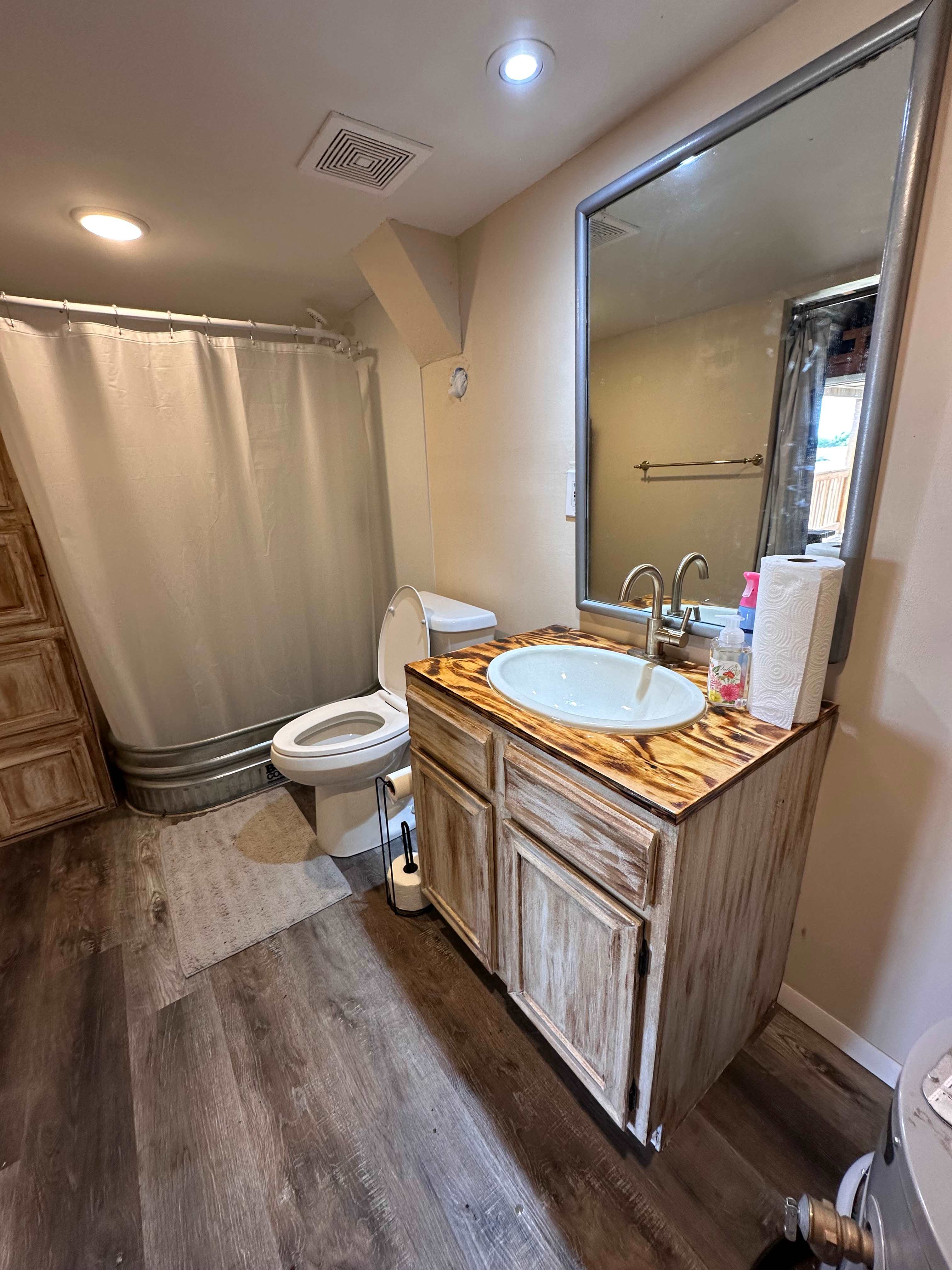 McGuire Land & Cattle Tiny Home