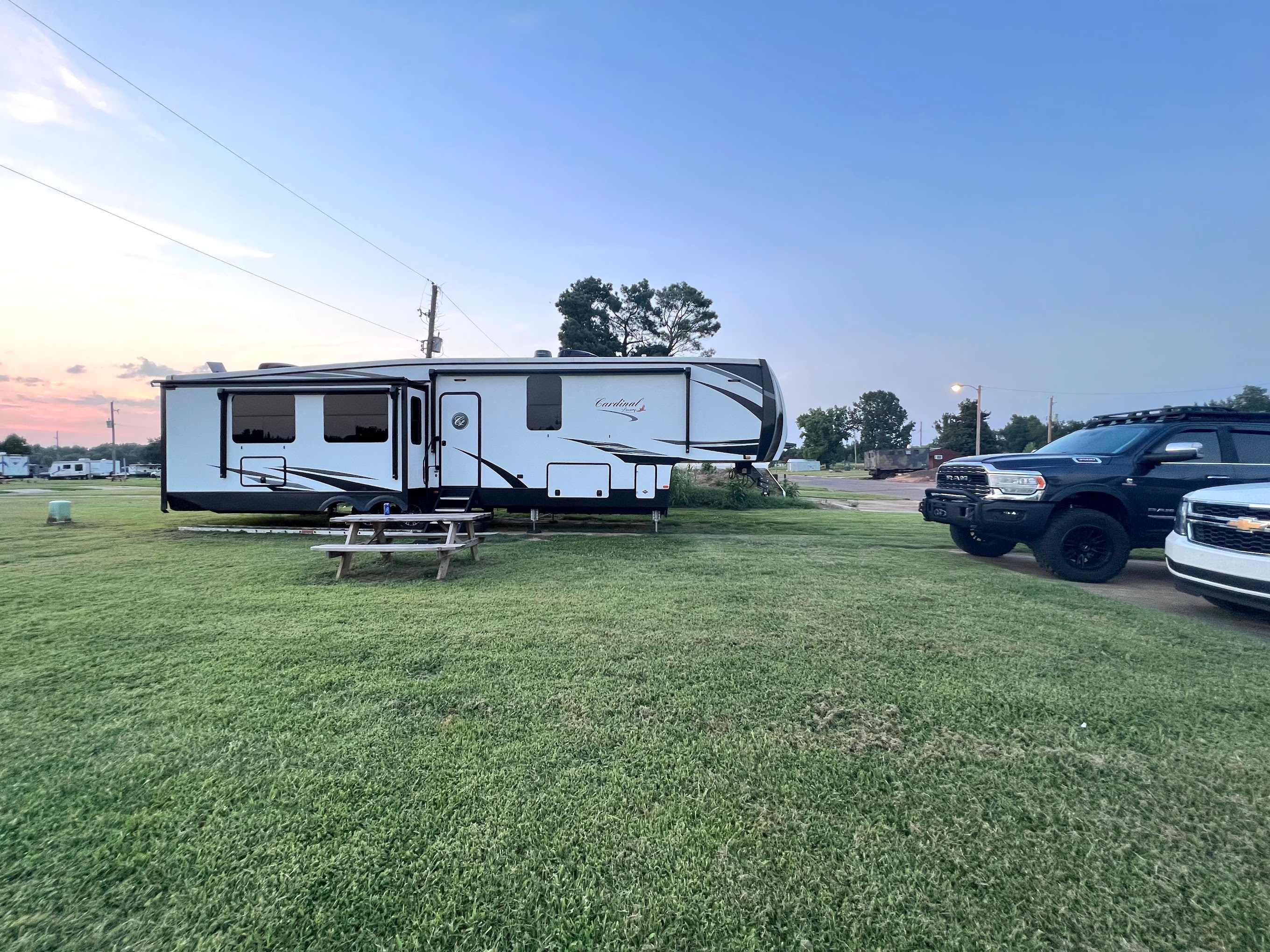 Cook’s Lake RV Parking