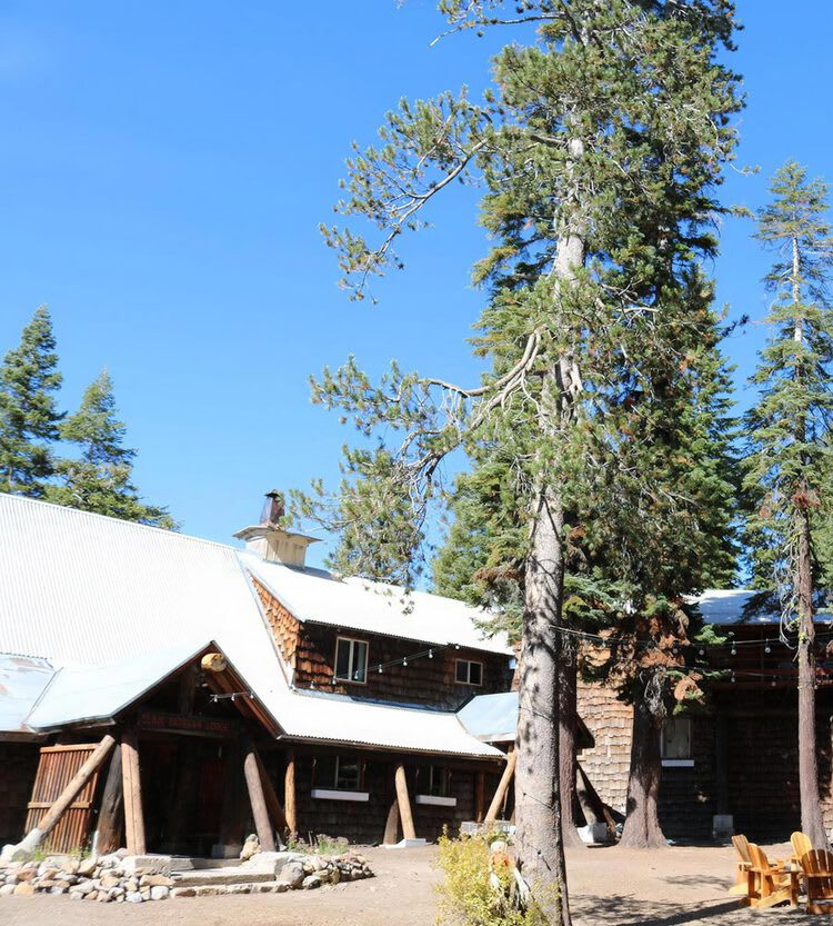 Clair Tappaan Lodge - Hutchinson Lodge