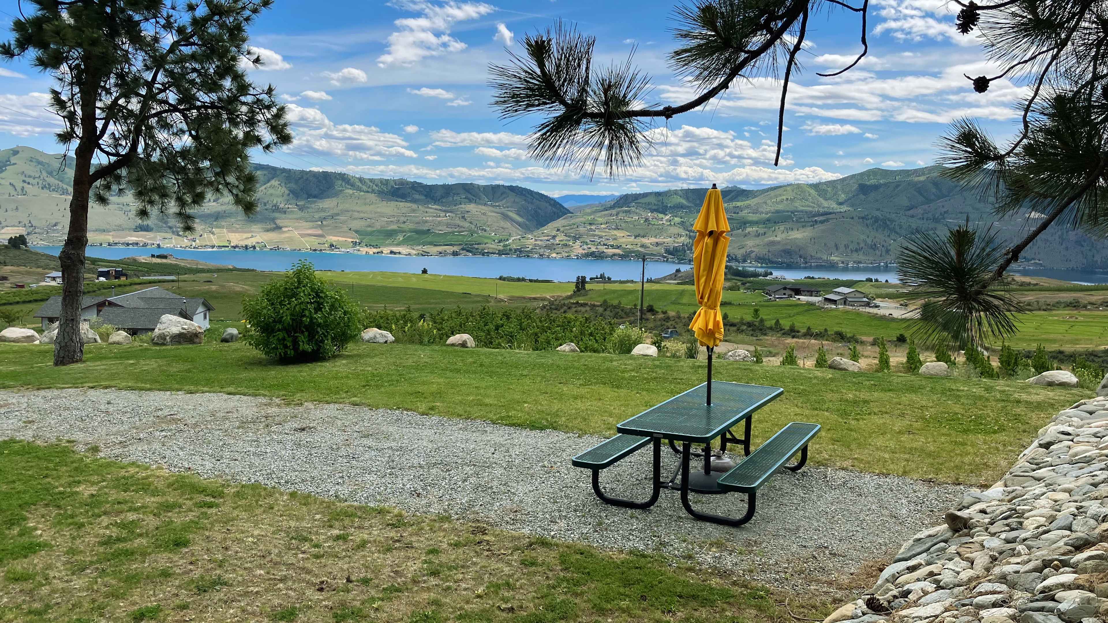Farm Stays At Chelan Ranch