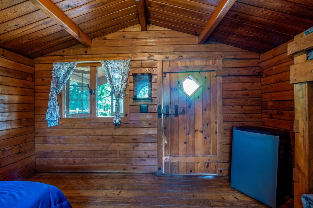 Junius Ponds Cabin and Campground