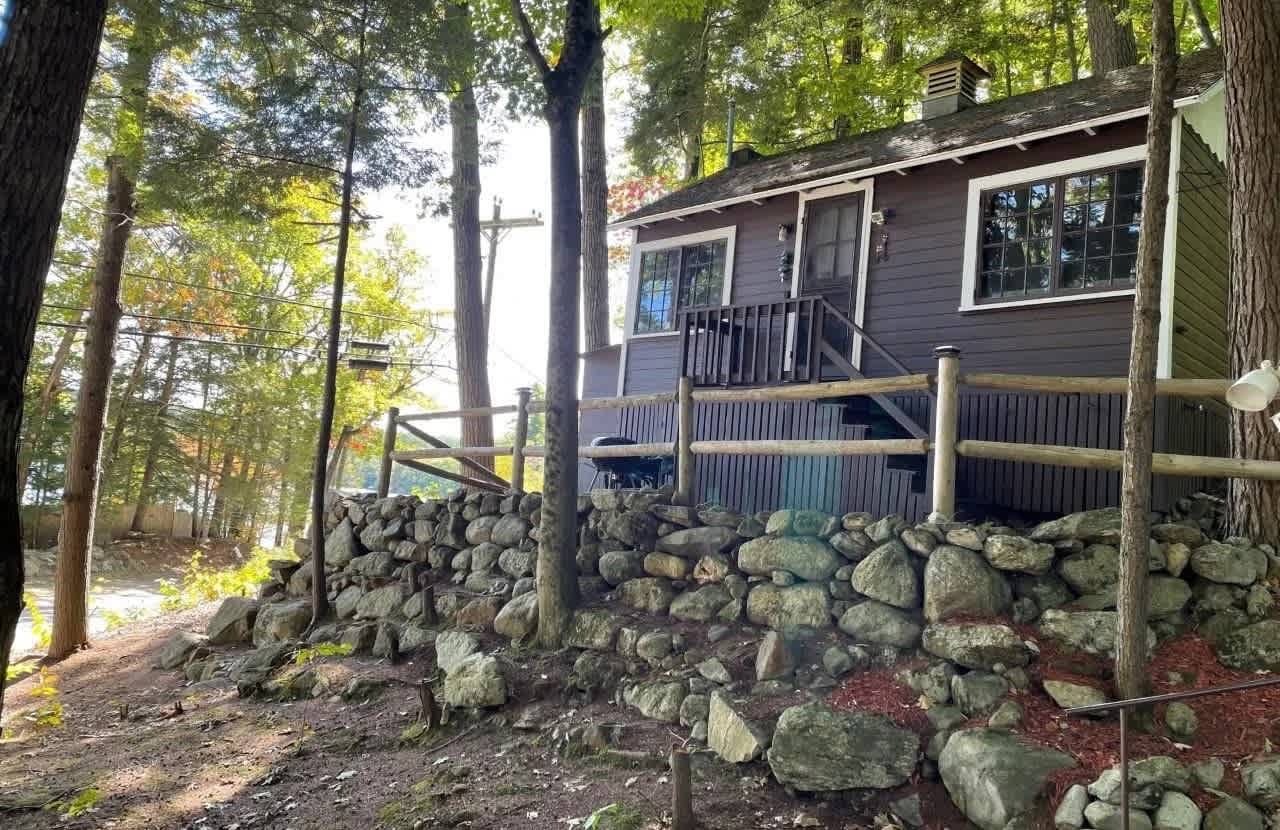 Laughing Bear Cottages - Squam Lake
