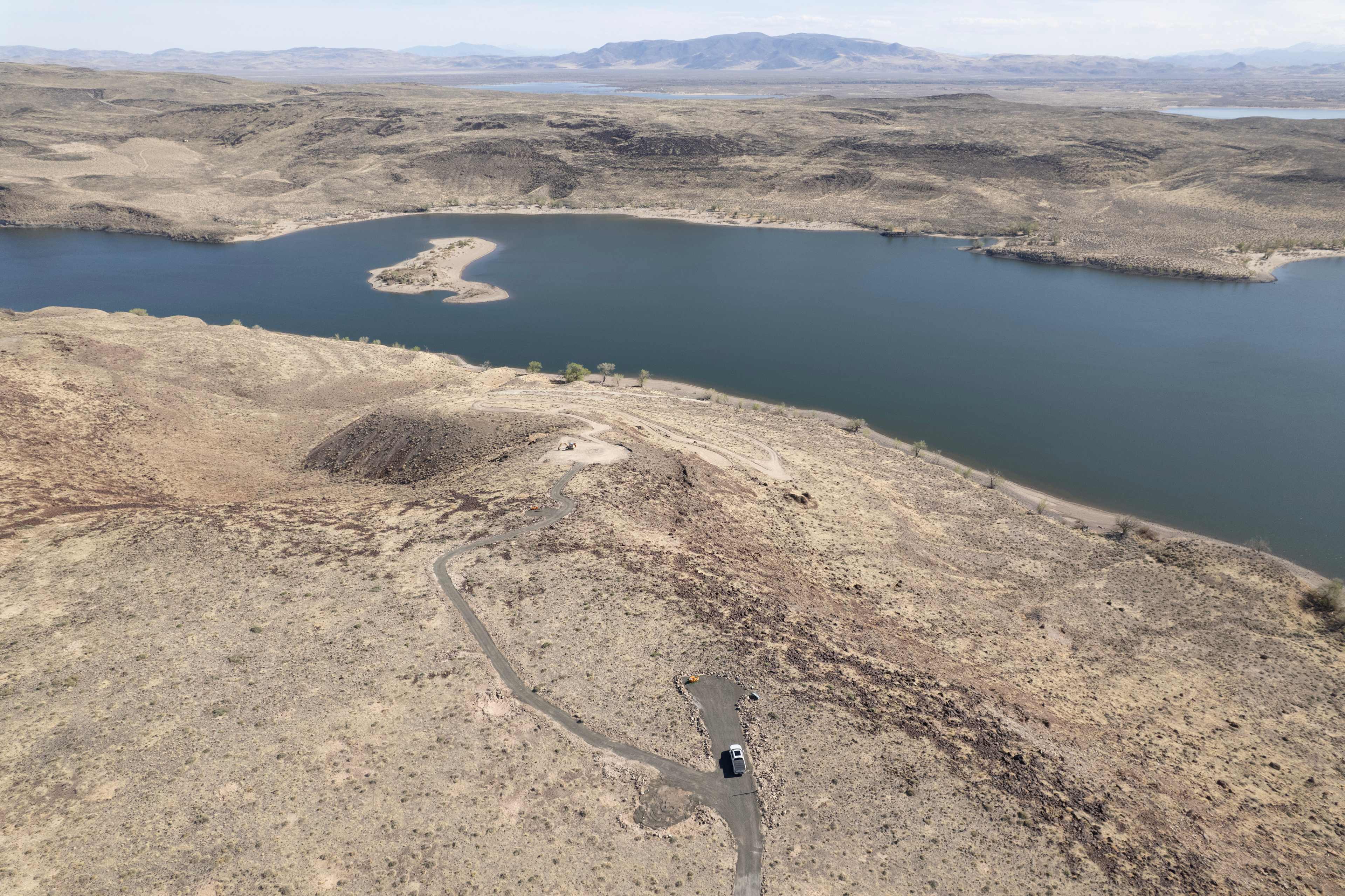 Lahontan Shores High Desert Retreat