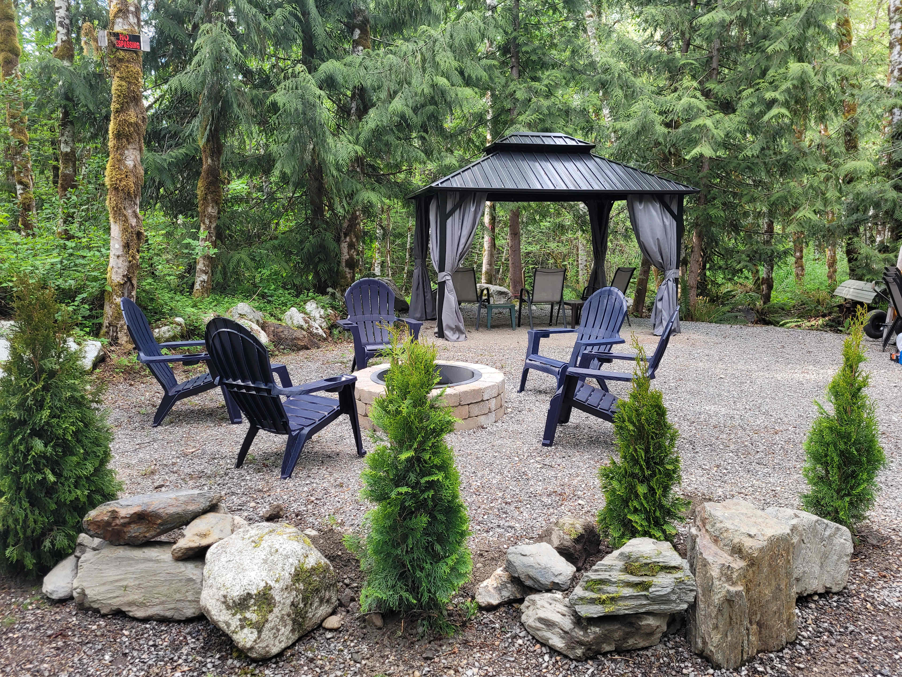 Peaceful and clean site for your tent, trailer or RV