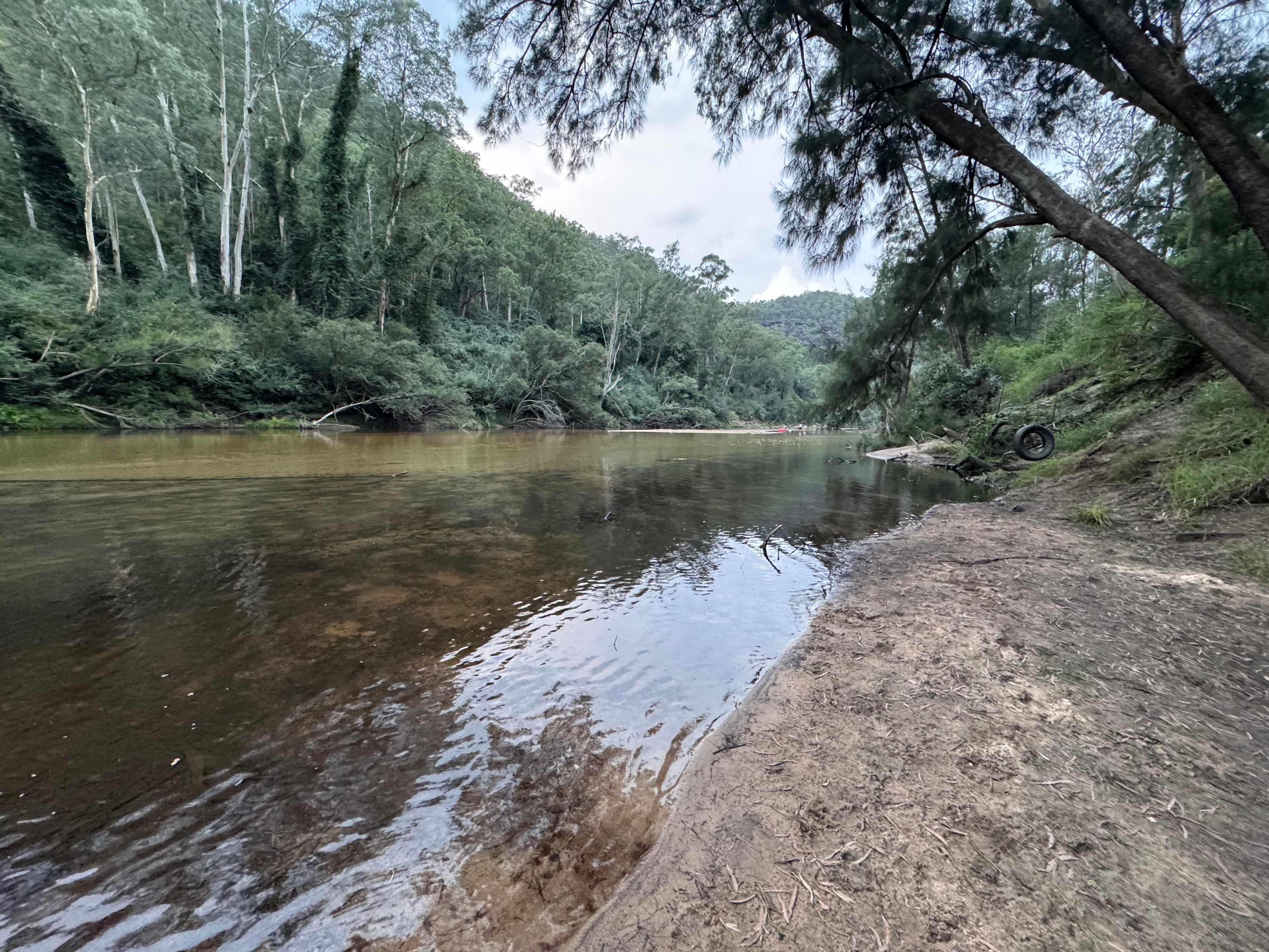 "DeView" Colo River Valley Camping