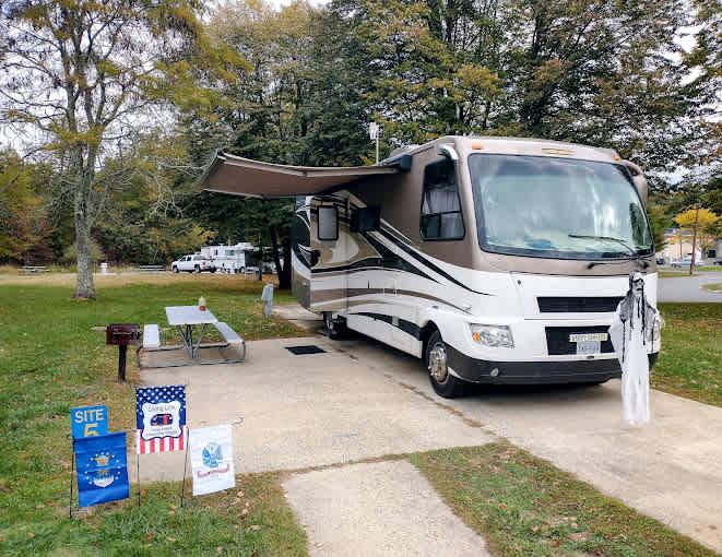 Navy Earle MWR RV Park