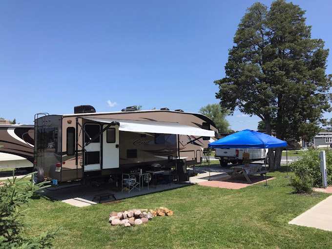 Swan Bay Resort & Marina