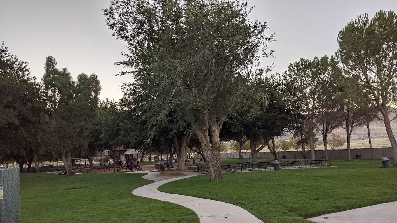 Hesperia Lake Park
