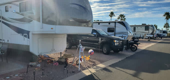 Weaver's Needle RV Resort