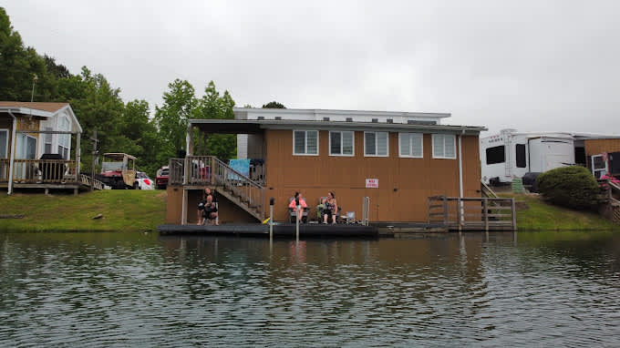 Davis Lakes & Campgrounds
