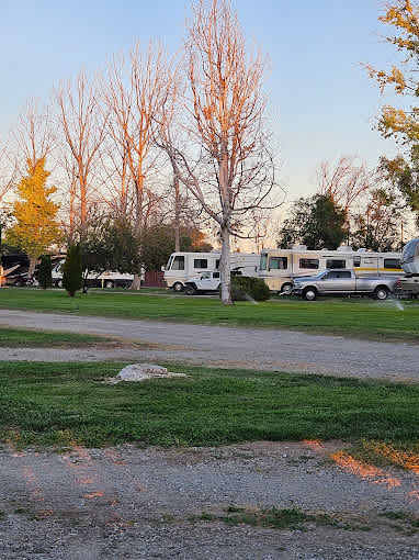 Intermountain Motor Homes and RV Camp