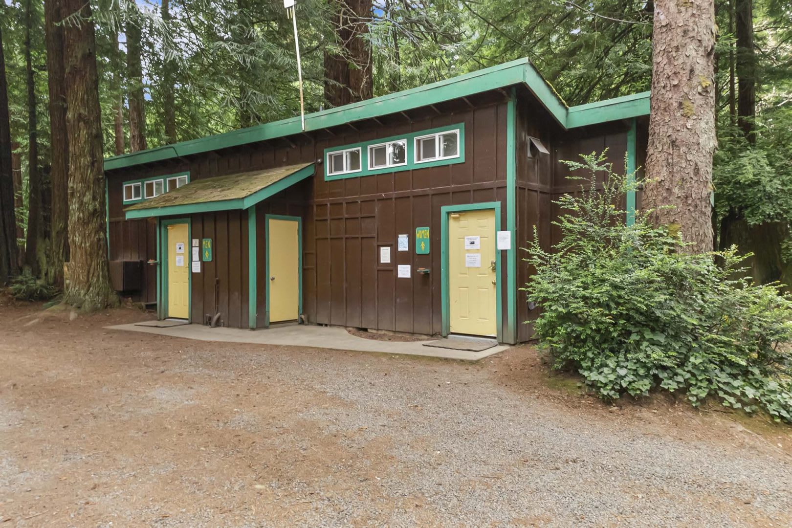 Emerald Forest Cabins & RV