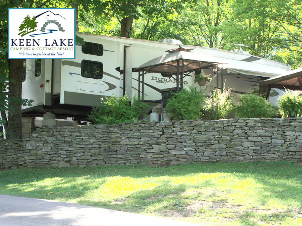 Keen Lake Camping Cottage Resort