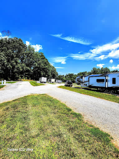 Salem Breeze RV Park