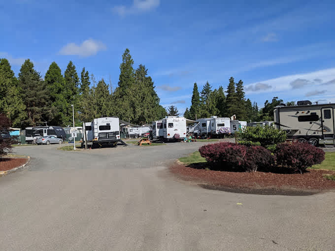 Meadowlark RV Park