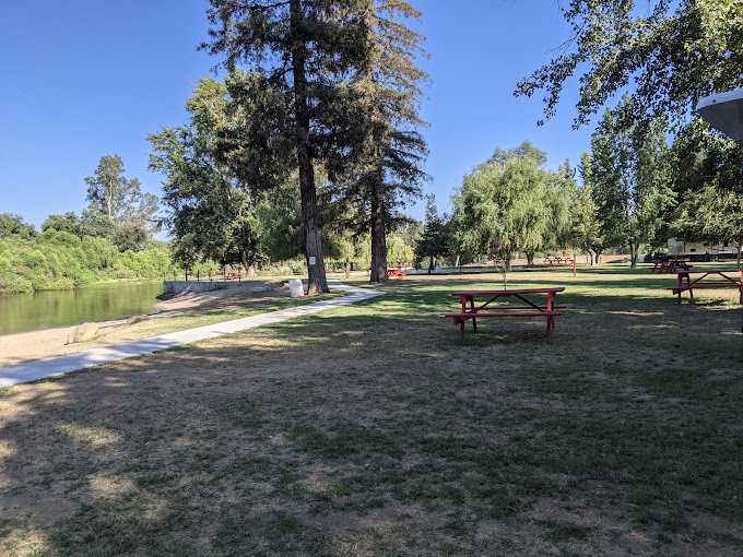 Lindy's Landing RV Resort